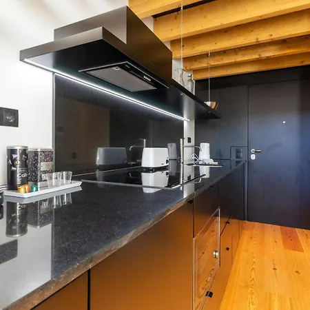 Modern And Cool Loft In The Middle Of Everything * Porto