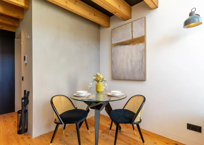 Modern And Cool Loft In The Middle Of Everything