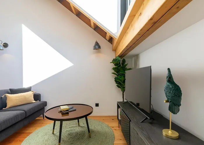 Modern And Cool Loft In The Middle Of Everything